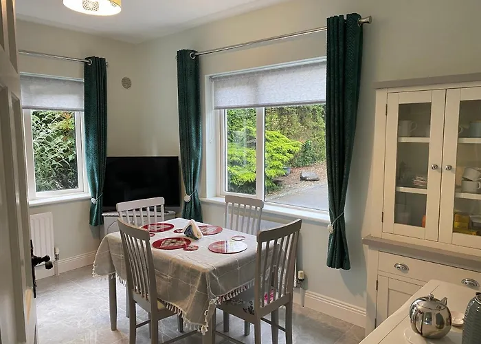 Lodge Laurel Droichead an Chaisleáin