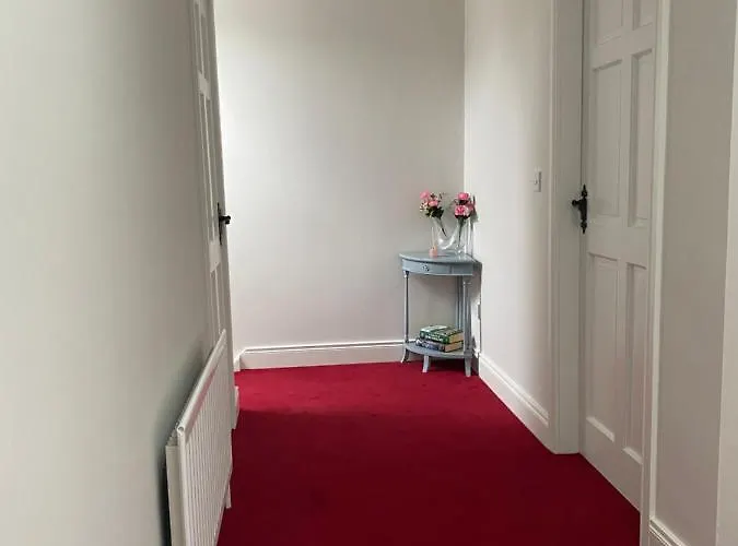 Lodge Laurel Droichead an Chaisleáin